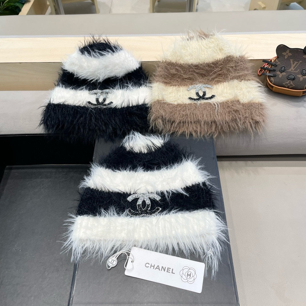 BUCKET HAT IN BEIGE MIX CAMEL BROWN PLUSH AND WOOL 433425