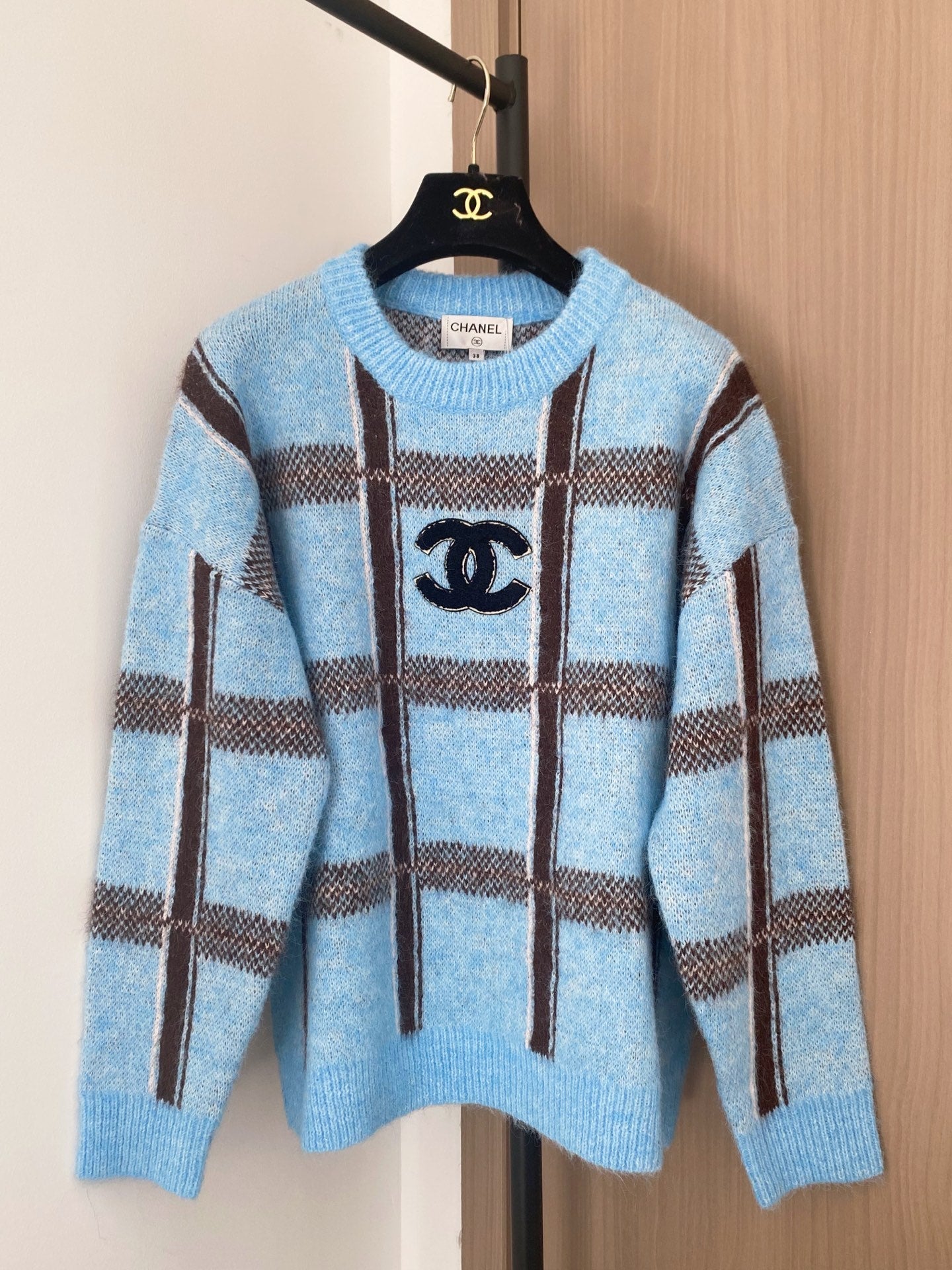 Chanel 2025 Two-tone Long Sleeve Sweater Wool 99240