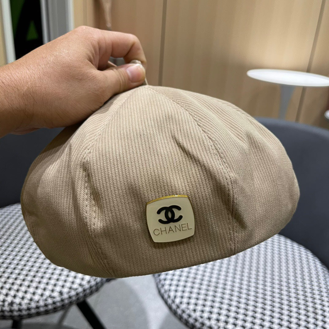 BERET HAT IN PEANUT BROWN CORDUROY 429843