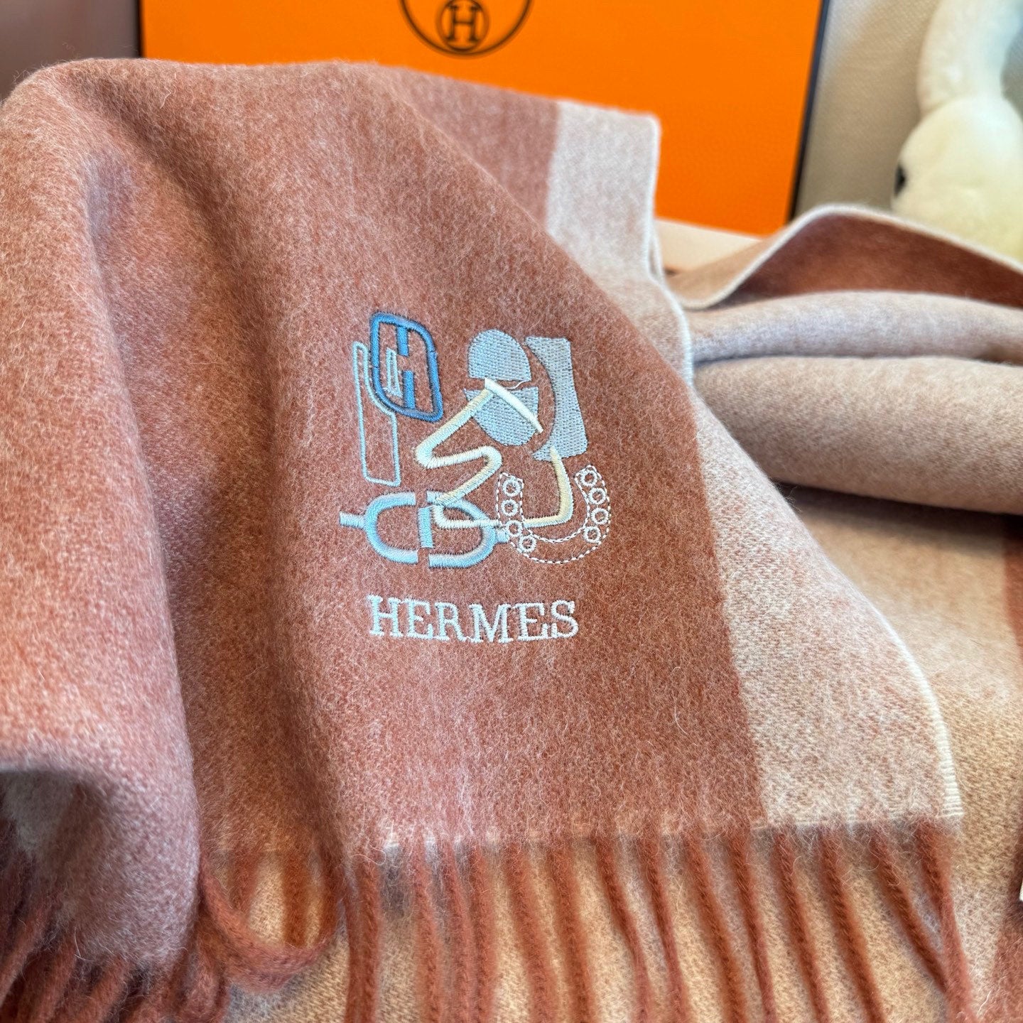 BBR Classic Embroidered Scarf 185CM Dusty Rose Cashmere 292825